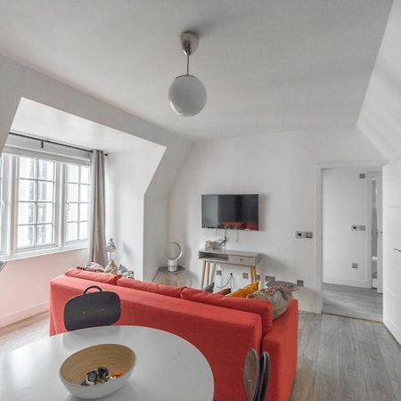 Top Floor Apartment High Street Kensington Londra Dış mekan fotoğraf