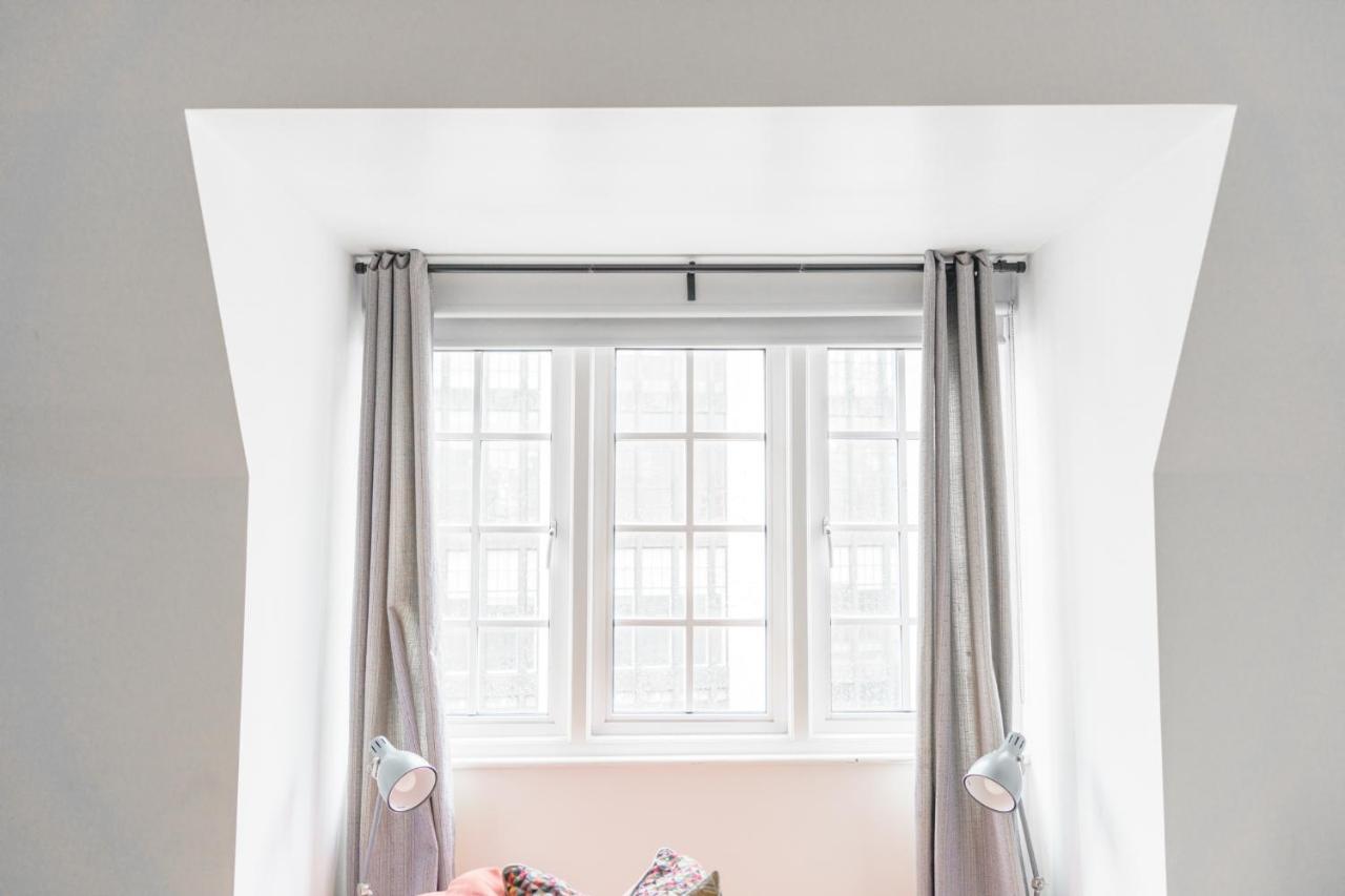 Top Floor Apartment High Street Kensington Londra Dış mekan fotoğraf